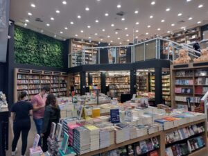 Livraria Leitura Inaugura Nonag Sima Loja No Brasil